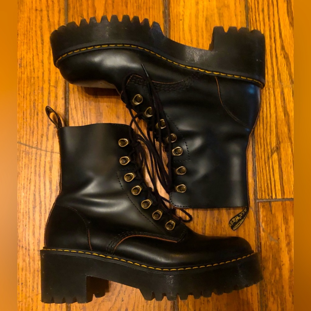 Doc Martens Leona Platform Boot